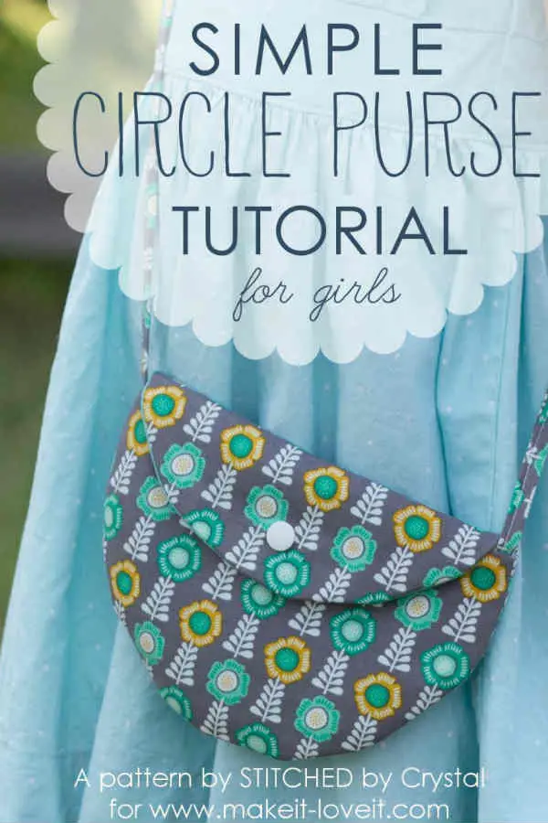 DIY couture : un petit sac en forme de lune pour jeune fille