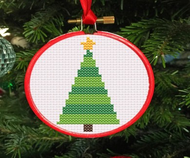 point-croix-sapin-cadre