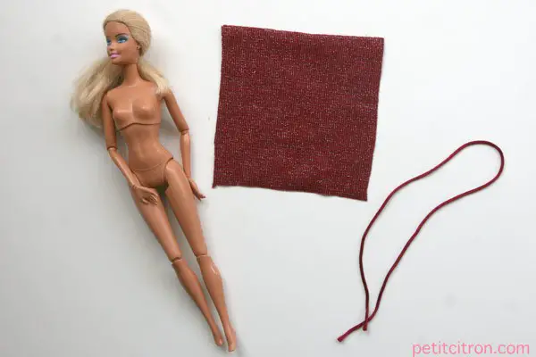 Robe moulante pour Barbie - étape n°1
