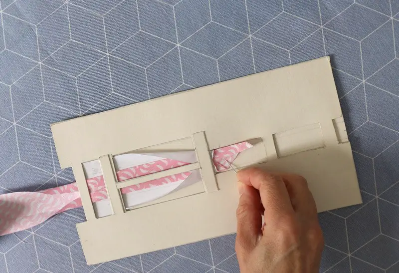 DIY appareil à biais en papier cartonné - étape n°8