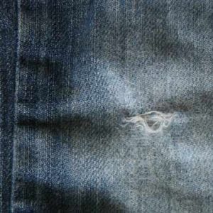 tour-genou-jeans