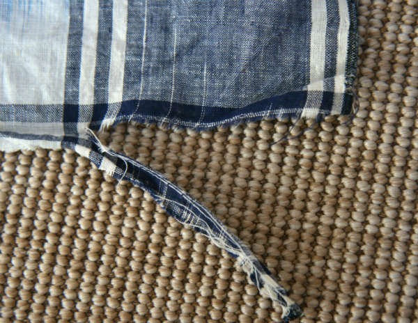 Trouver le sens d'un tissu (aligner un tissu) Trouver le sens d'un tissu (aligner un tissu)
