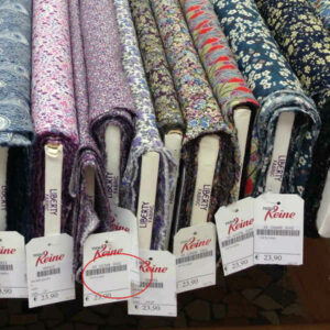 Prenez une photo des rouleaux de tissu
