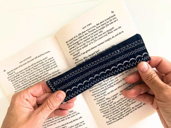 DIY marque-page avec des points décoratifs