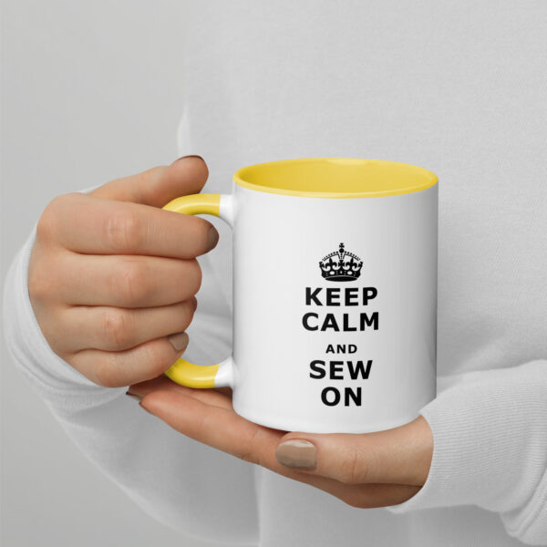 Mug à Intérieur Coloré Keep Calm and Sew On – Image 2