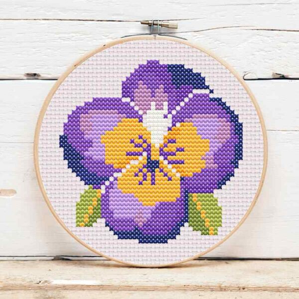 présentation toile point de croix Orchidée jaune et violette