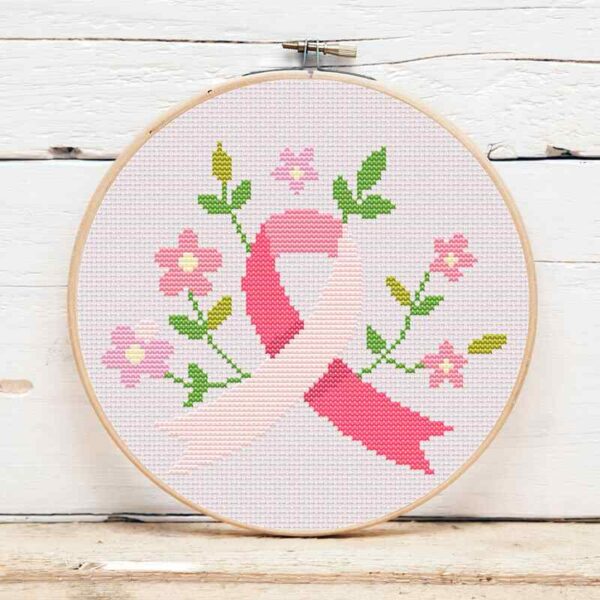 présentation toile point de croix Octobre Rose