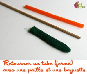 Astuce : retourner un tube de tissu avec une paille et une baguette