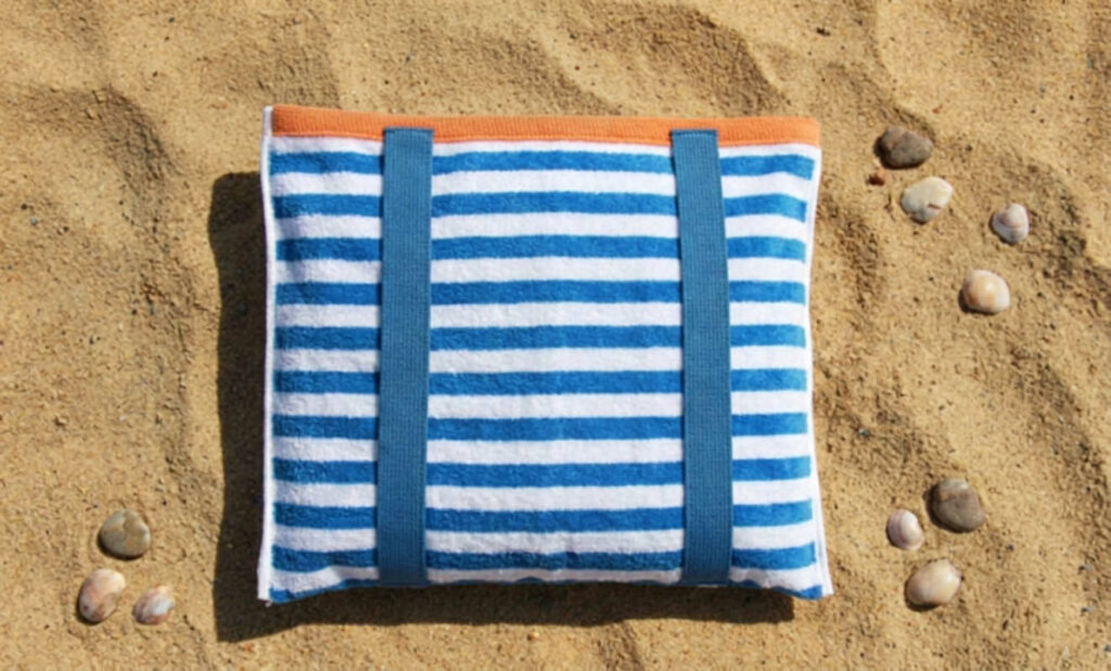 La serviette à porter en sac à dos