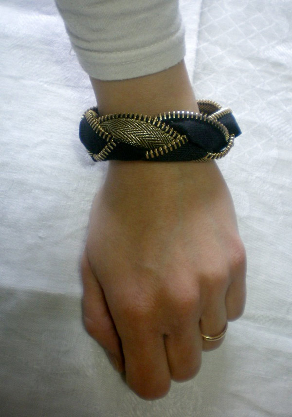 bracelet zip