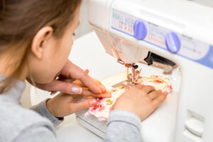 Des outils pour coudre, pour les enfants