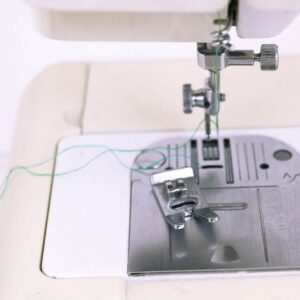 changer pied presseur machine coudre