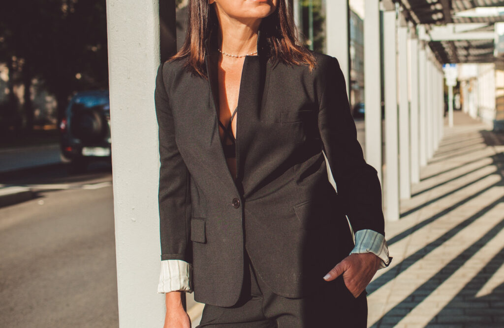 veste un bouton e1776767253580