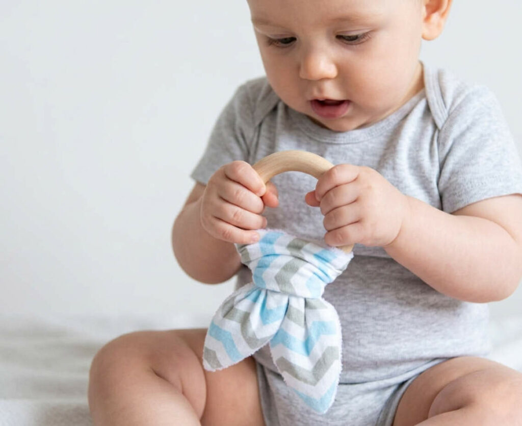 bebe anneau dentition