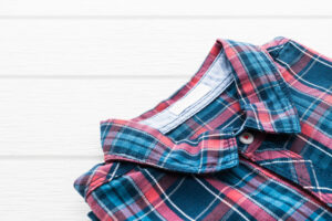 Recycler une chemise d&rsquo;homme : pourquoi c&rsquo;est le meilleur tissu de récup